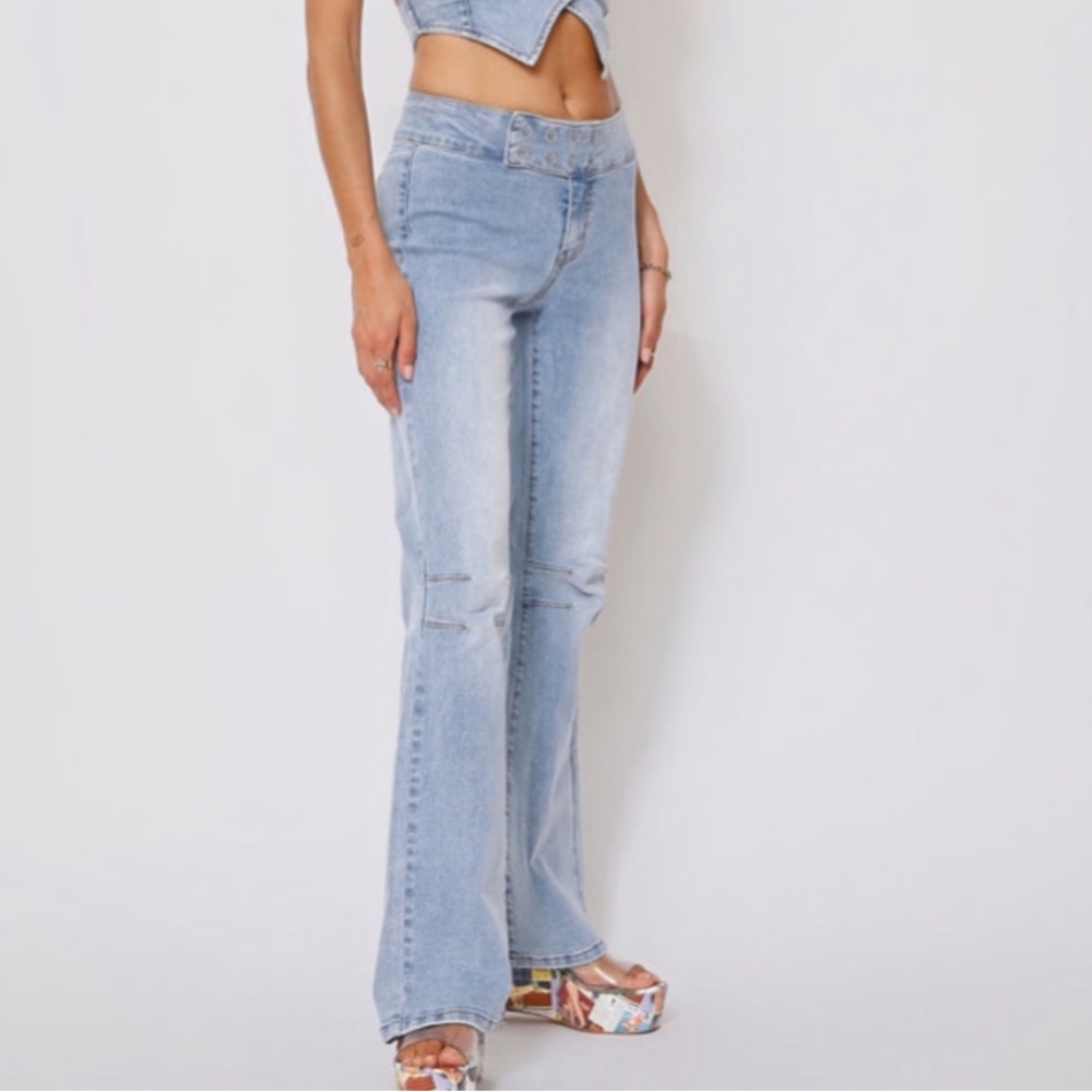 NWT Tiger Mist Stretch Flare Jeans Size Small